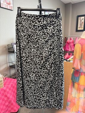 SHEIN Black & White Animal Print Midi Skirt